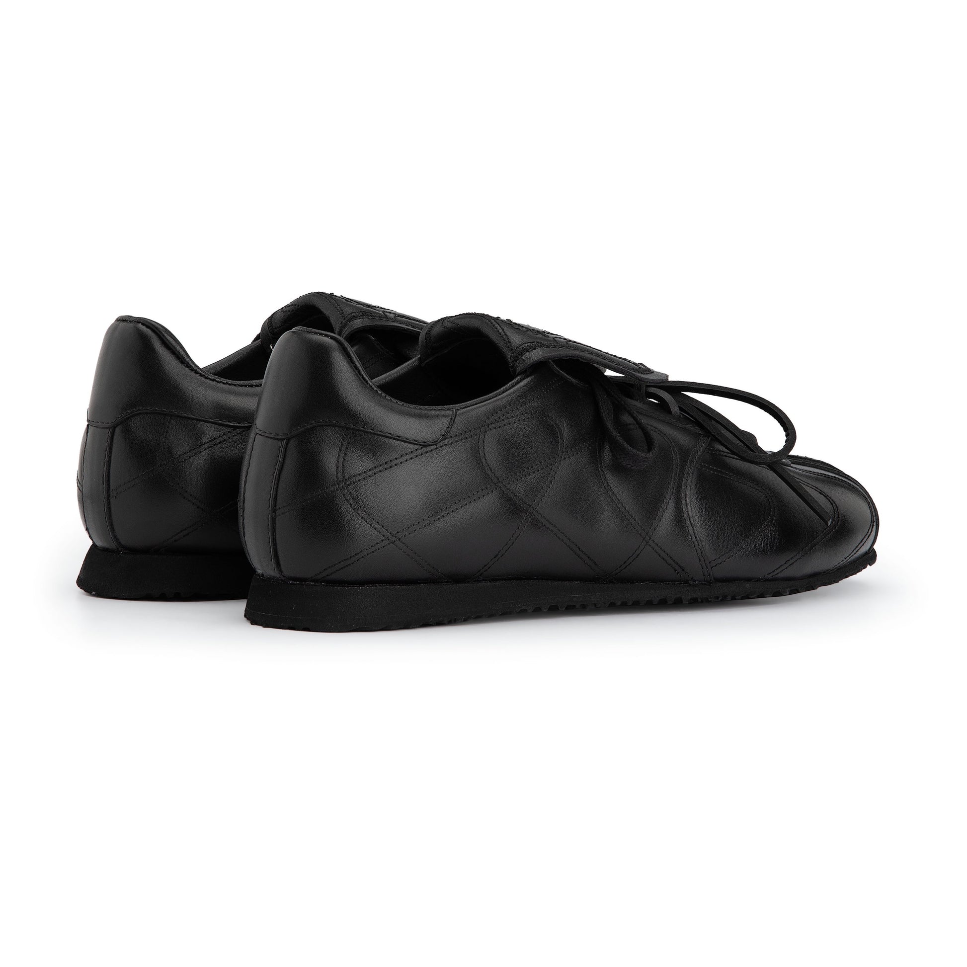 "yakuza" soccer shoes black