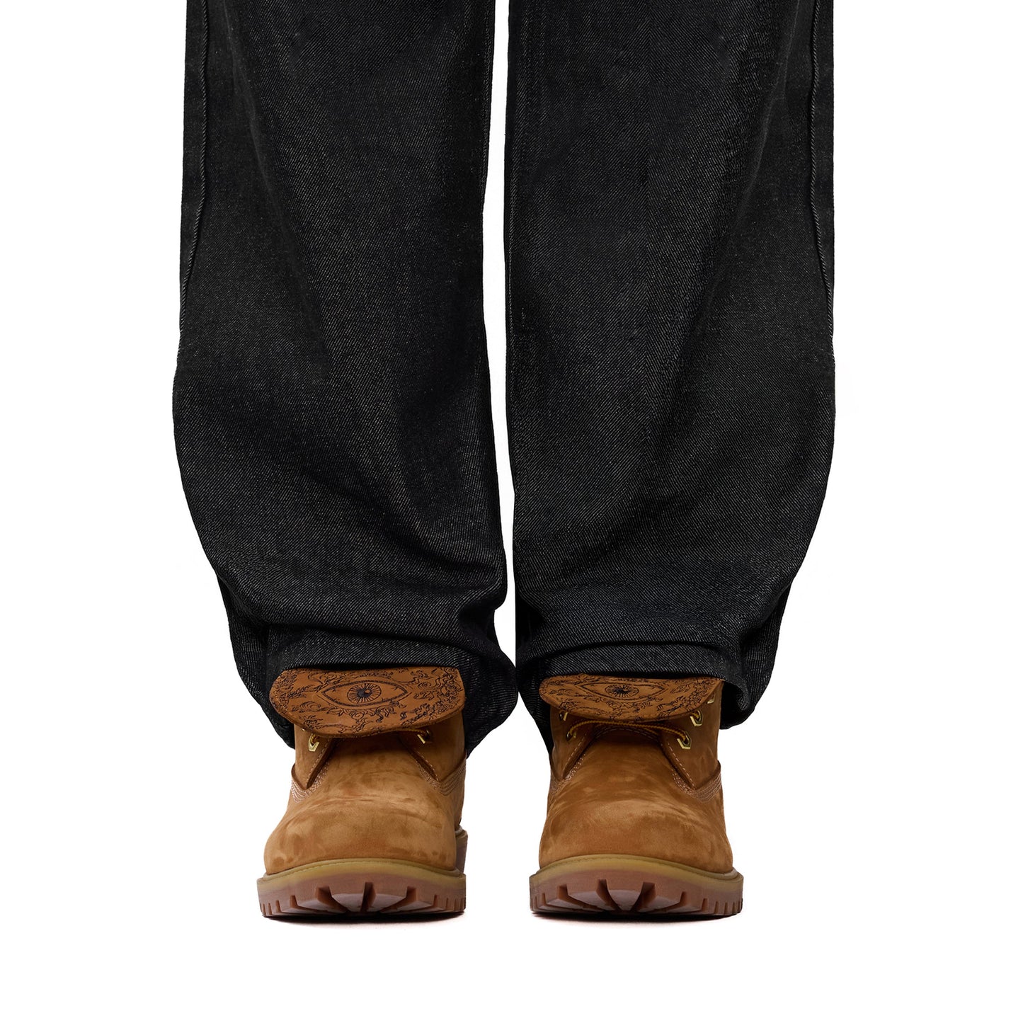 "lotus v2" Boots
